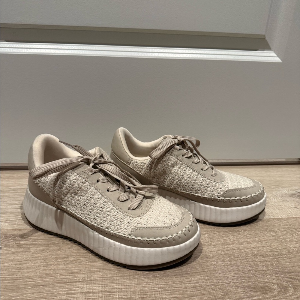 Dolce Vita Fredi Sandstone Platform Sneakers